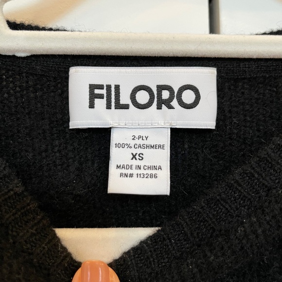 Filoro 100% Cashmere Sweater - Picture 3 of 5